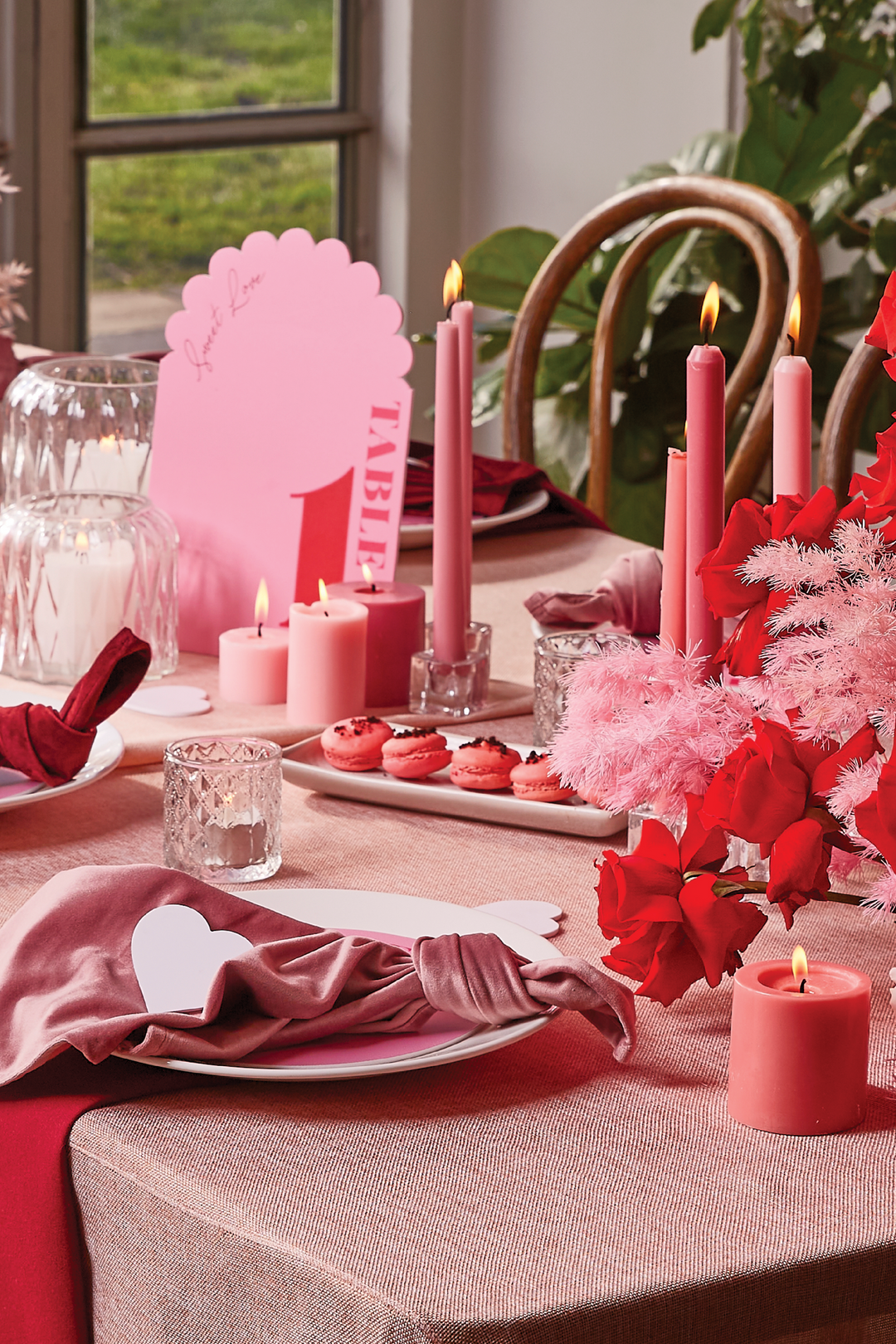 4 Galentine's Day Colour Themes for Your Girls' Night In