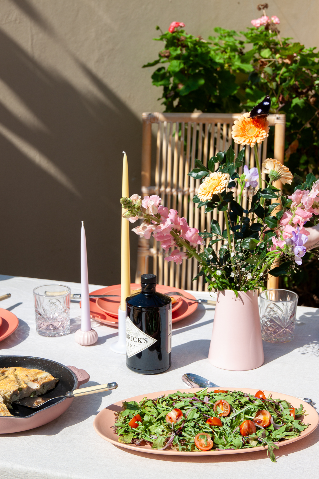 Alfresco Dining at Home: 5 Must-Haves for Entertaining