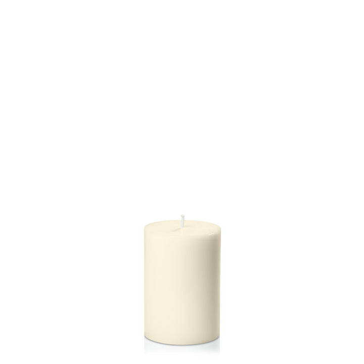 Ivory 7cm x 10cm Pillar Pack of 1