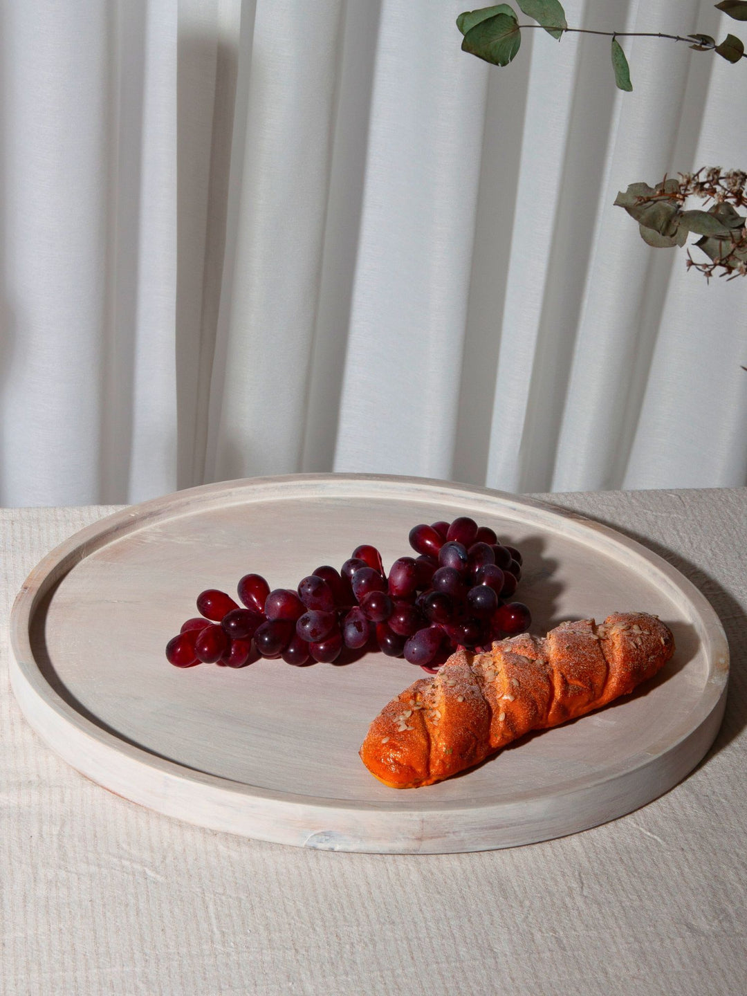 Whitewash Hunter Round Wooden Tray